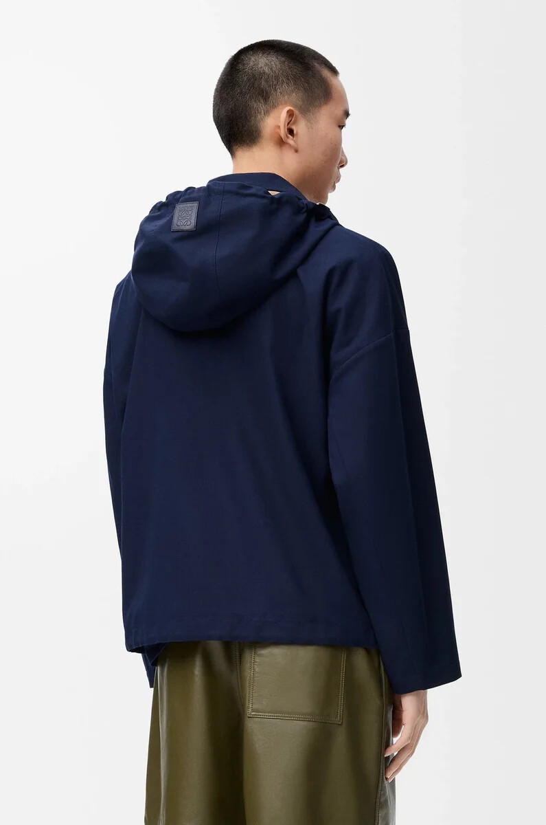 chaqueta con capucha de algodón azul marinobeige