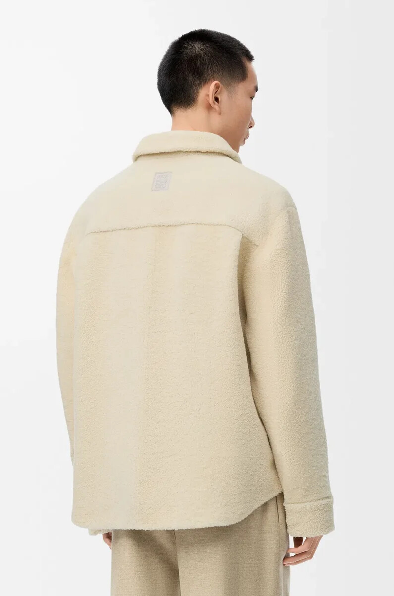 sobrecamisa de borrego gris claro