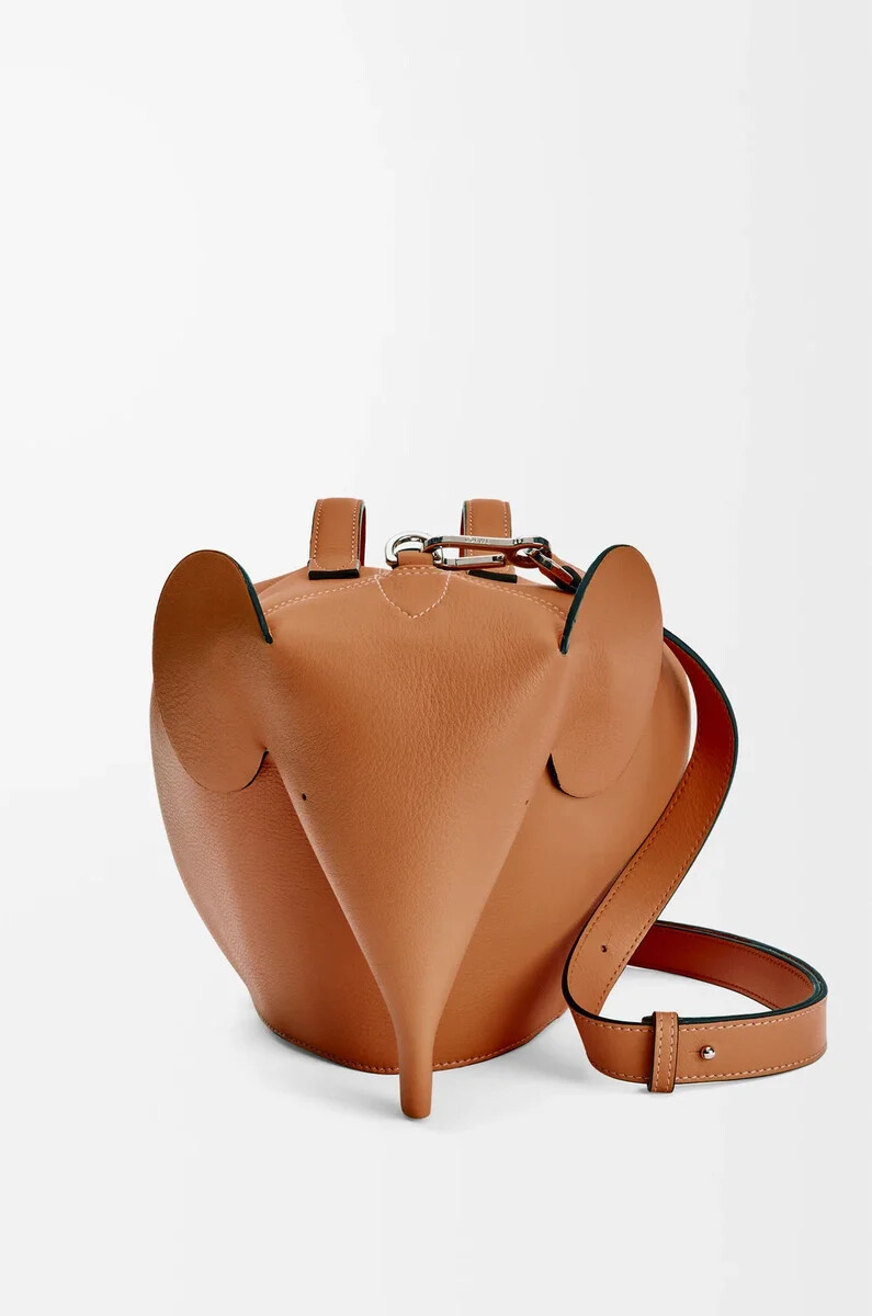 bolso grande elephant en piel de becerro clásica color tostado