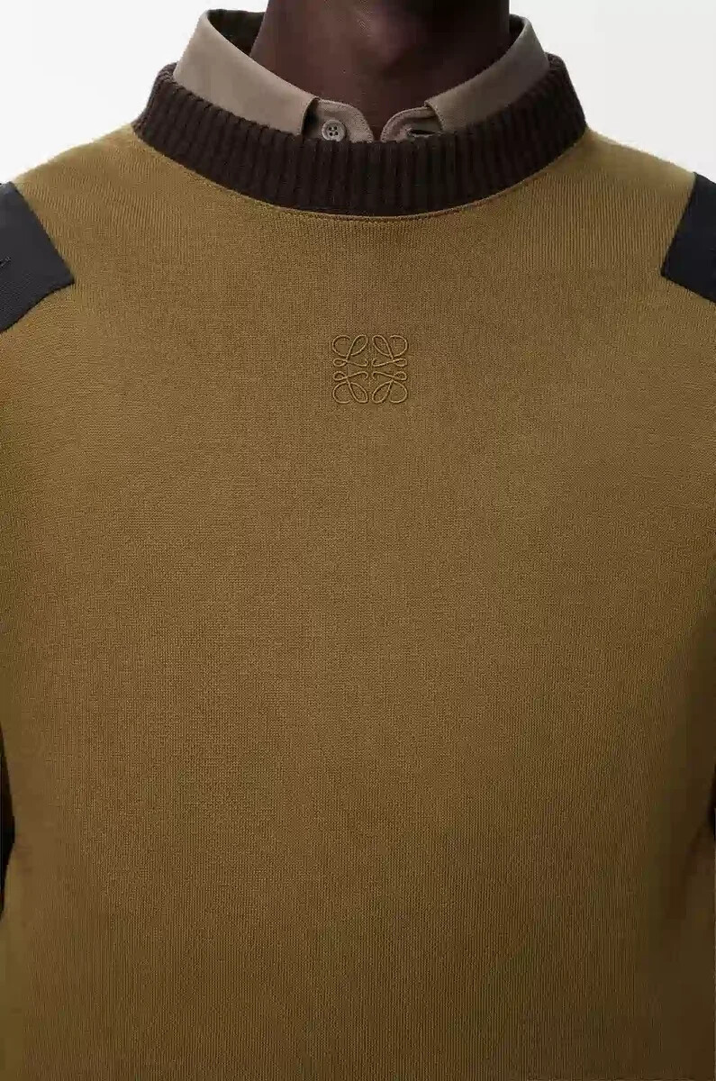 camiseta de manga larga en mezcla de algodón color caquinegro