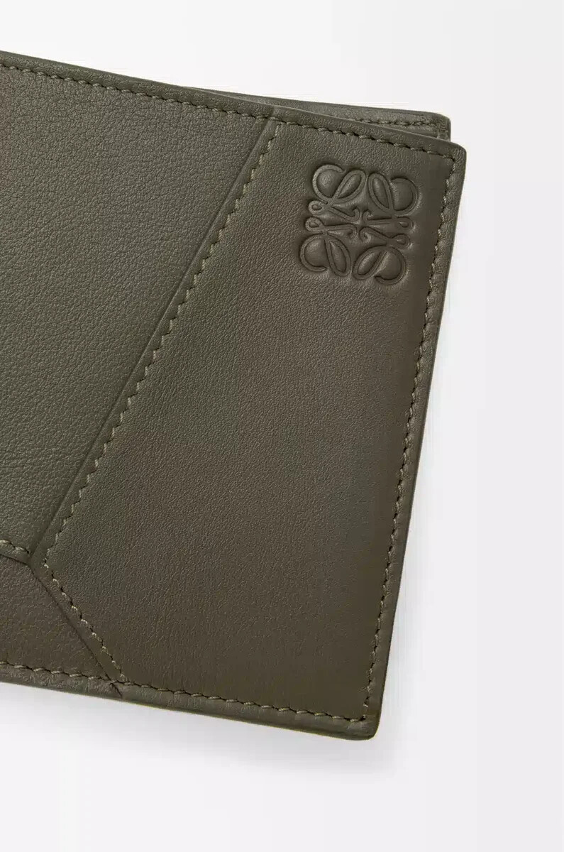cartera plegable puzzle en piel de becerro clásica color caqui oscuro