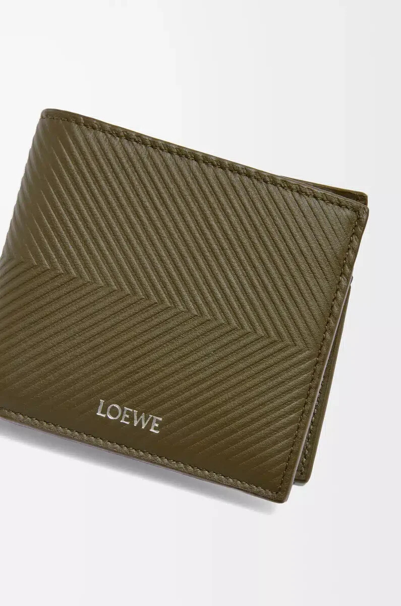 monedero plegable en piel de becerro clásica texturizada color caqui oscuro