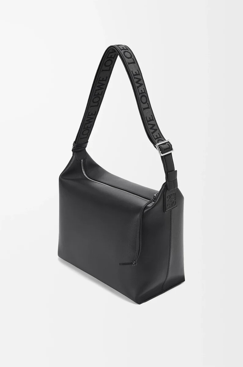 bolso bandolera cubi de piel de becerro suave y flexible y jacquard negro
