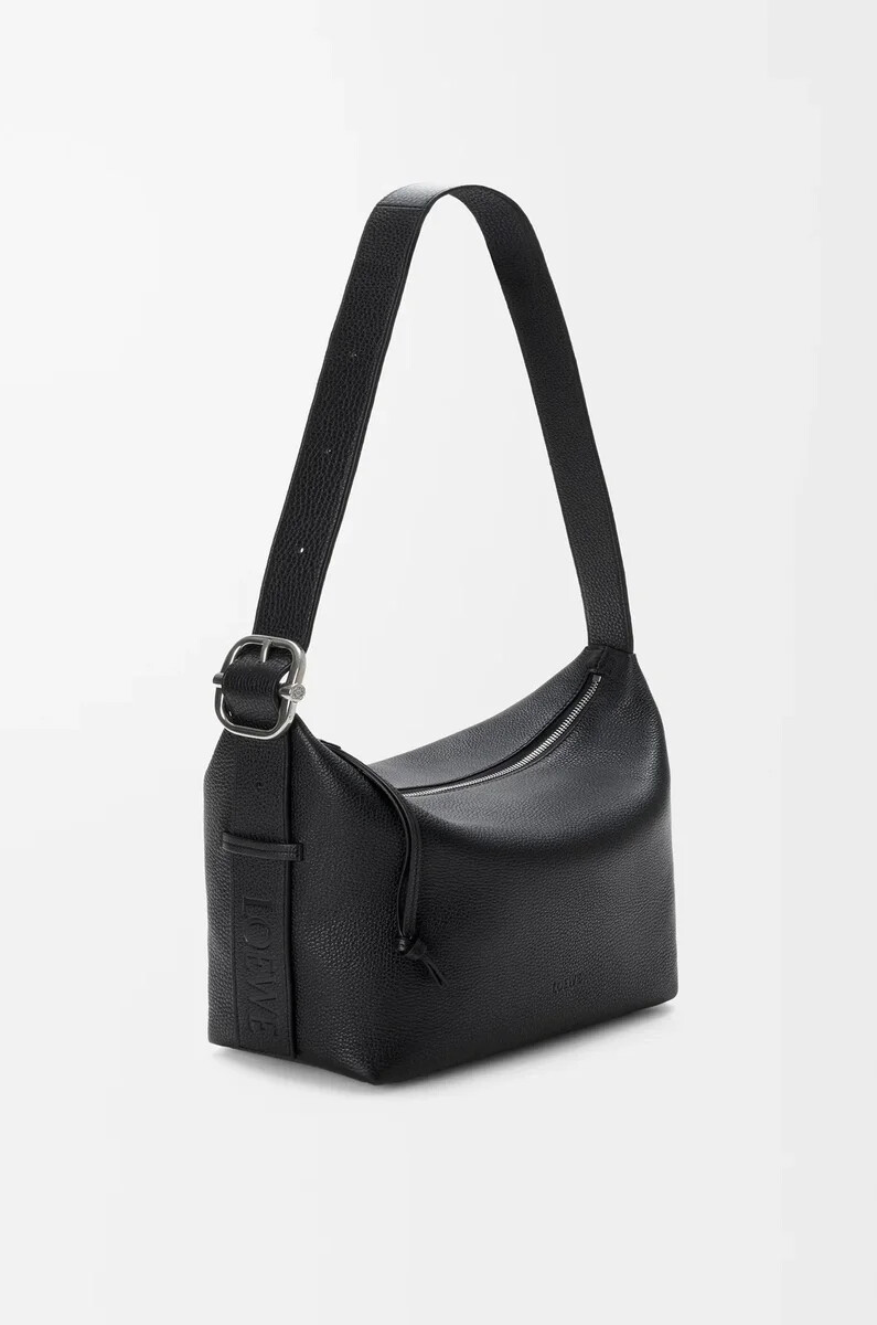 bolso hobo loop en piel de becerro granulada flexible negro
