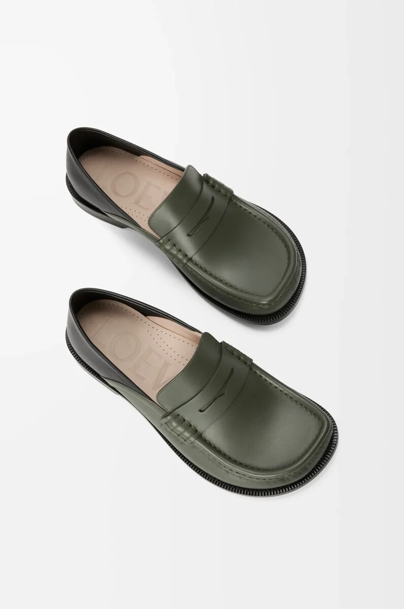 mocasín campo con solapa trasera en piel de becerro encerada color salvianegro
