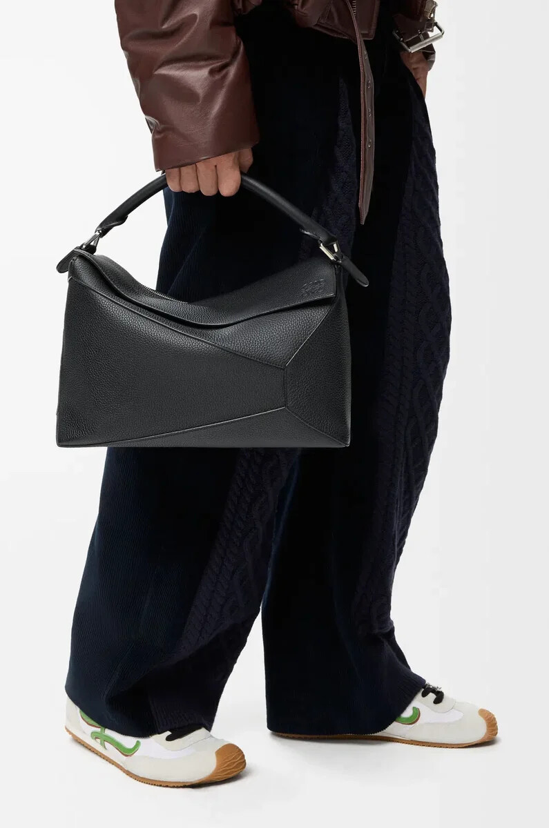 bolso grande puzzle edge en piel de becerro granulada negro