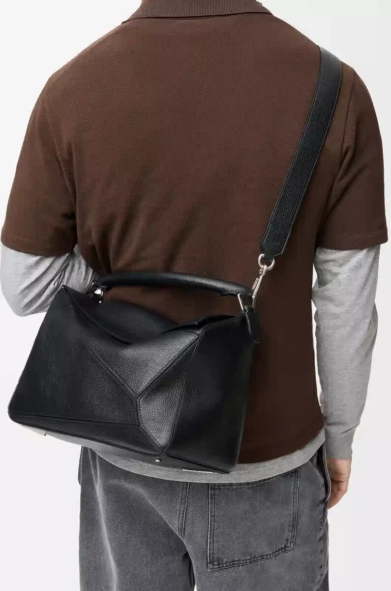 bolso puzzle grande en piel de becerro granulada flexible negro