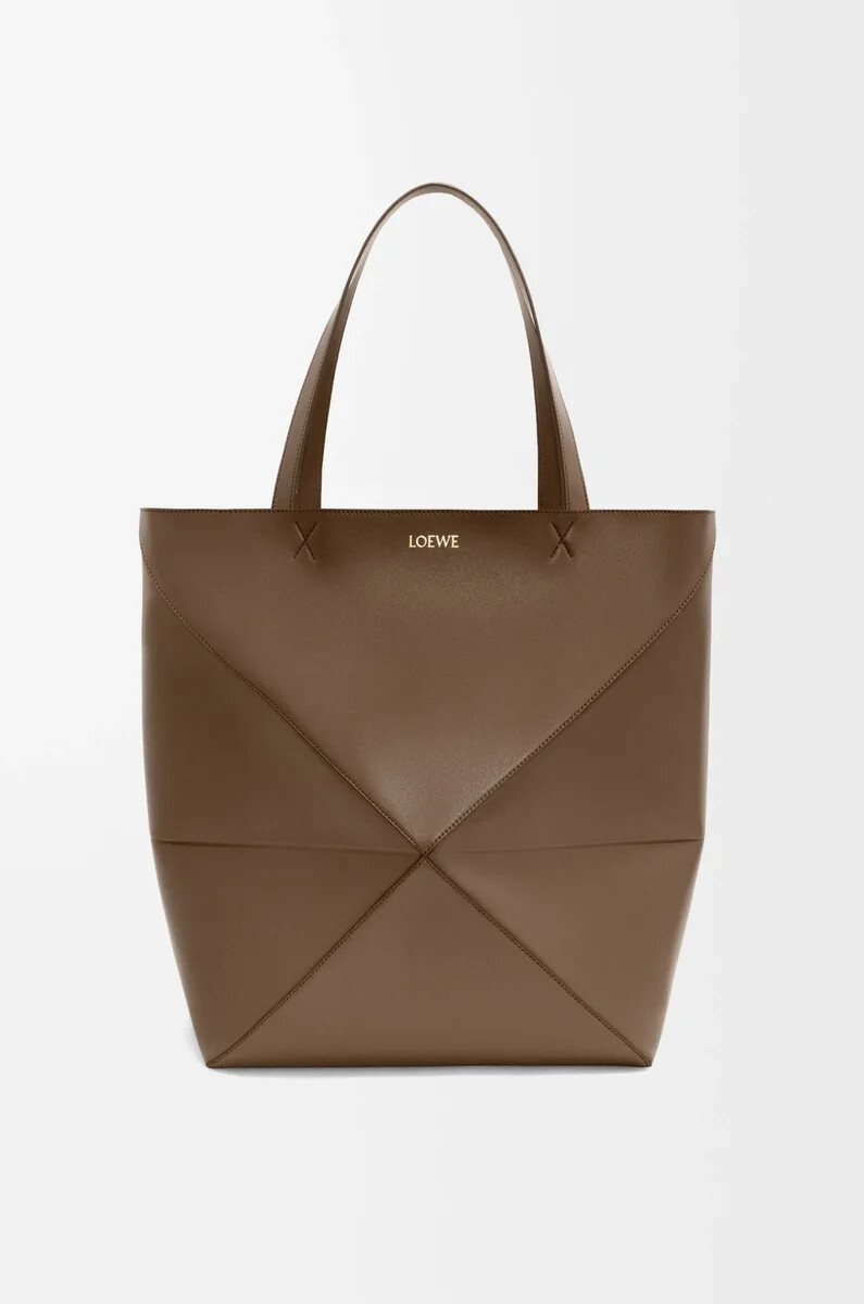 bolso tote plegable puzzle xl en piel de becerro brillante color umber
