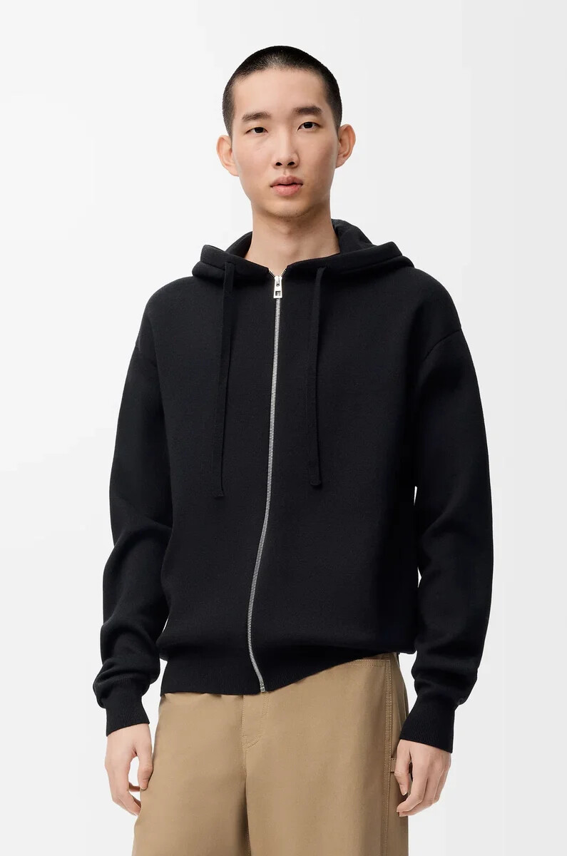 sudadera con capucha y cremallera con anagrama en lana negra