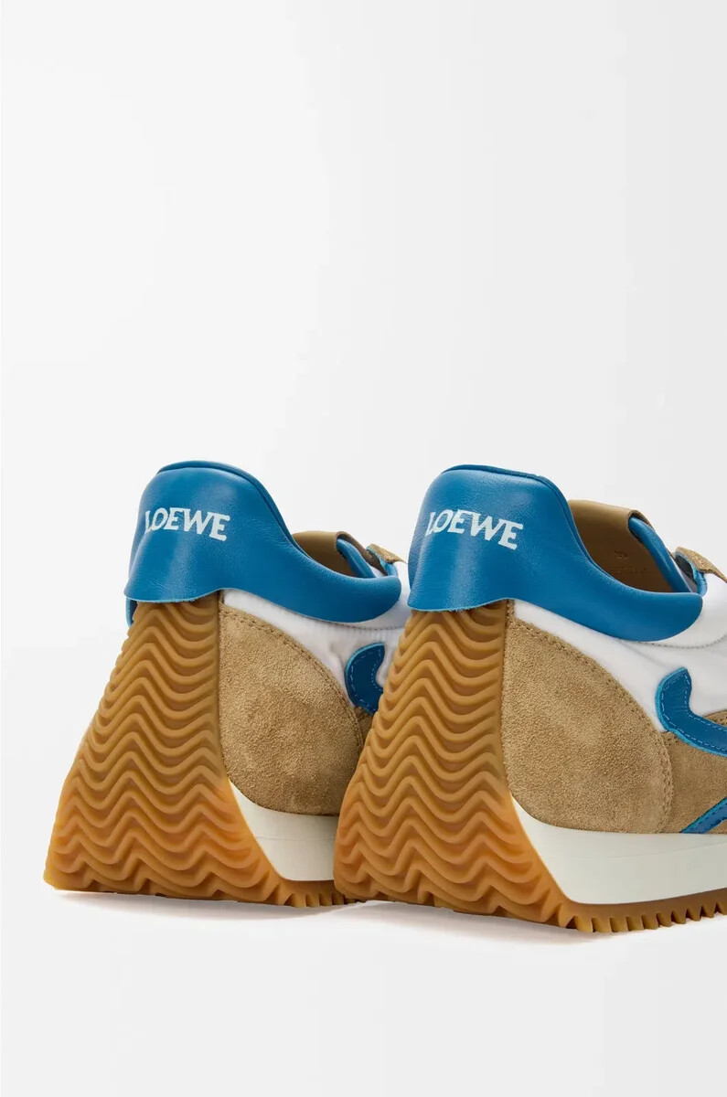 flow runner 2.0 en nailon y ante arenaazulblanco