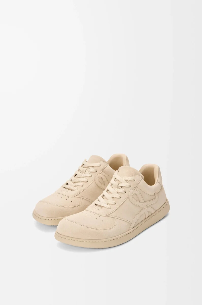zapatilla jambo en ante de becerro color oat milk