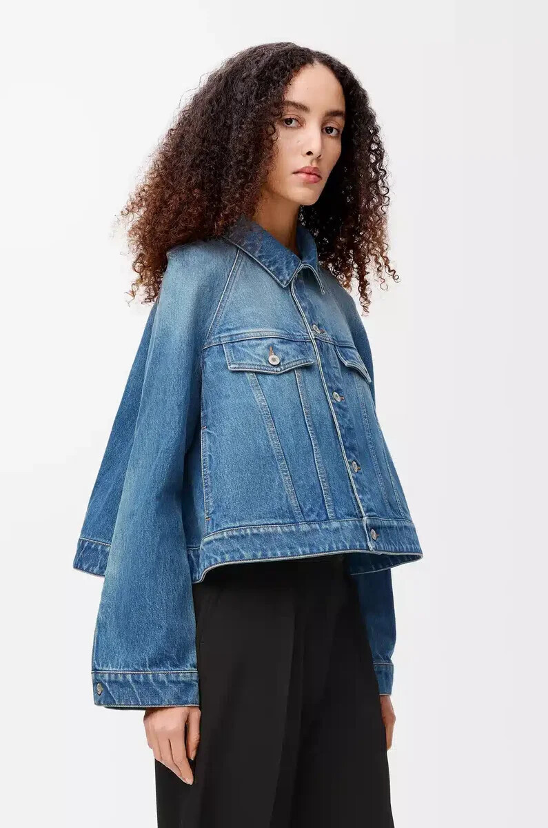 chaqueta trapecio en denim azul denim