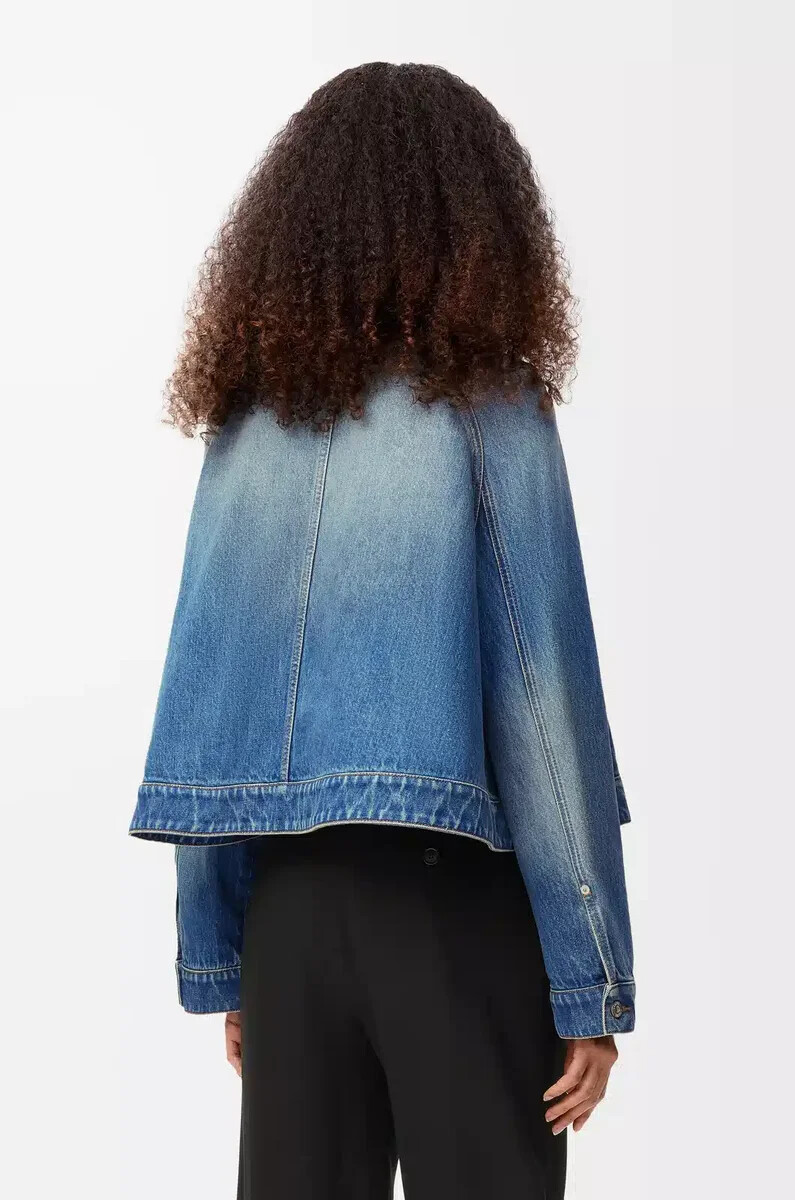 chaqueta trapecio en denim azul denim