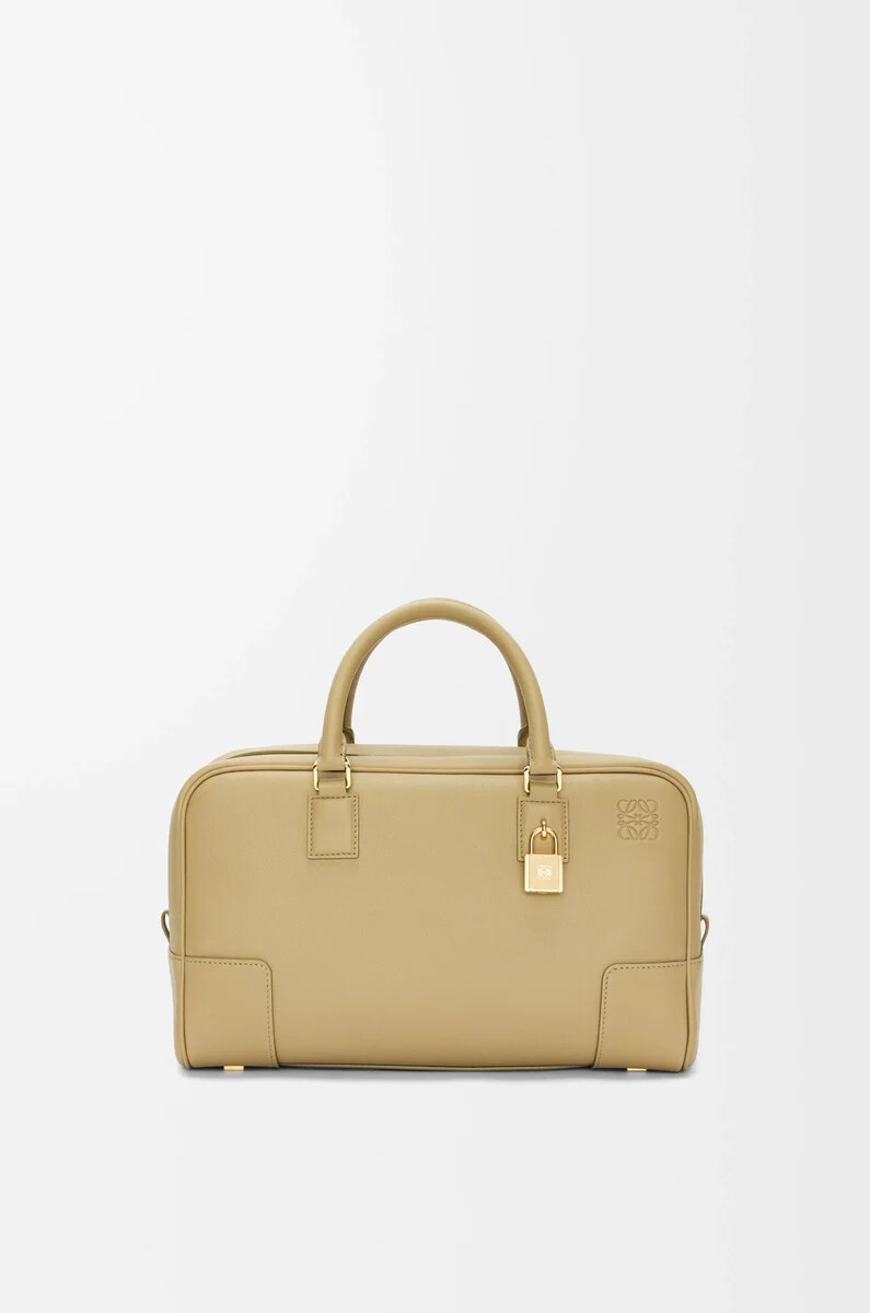bolso amazona 28 en piel de becerro napa verde arcilla