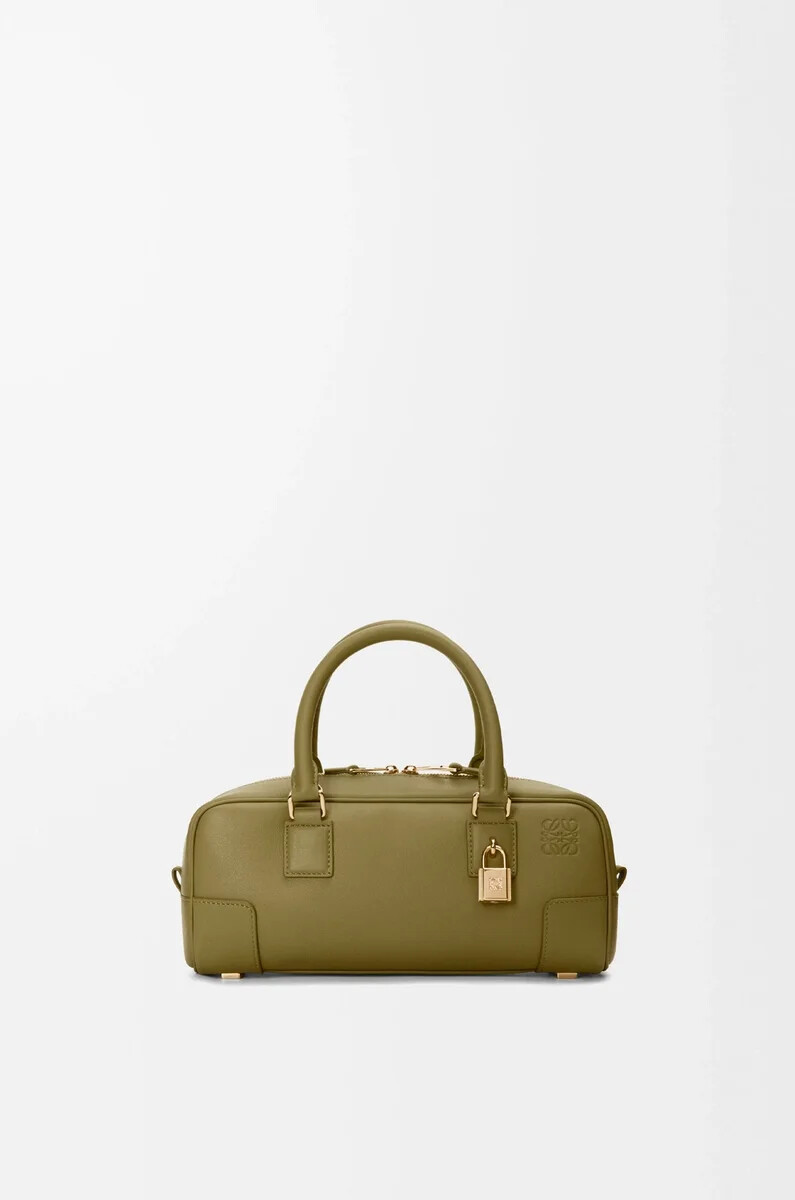 bolso cropped amazona 23 en napa de becerro color oliva
