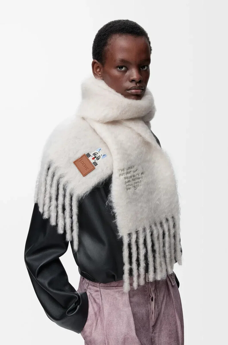 bufanda en mezcla de mohair y lana blanca