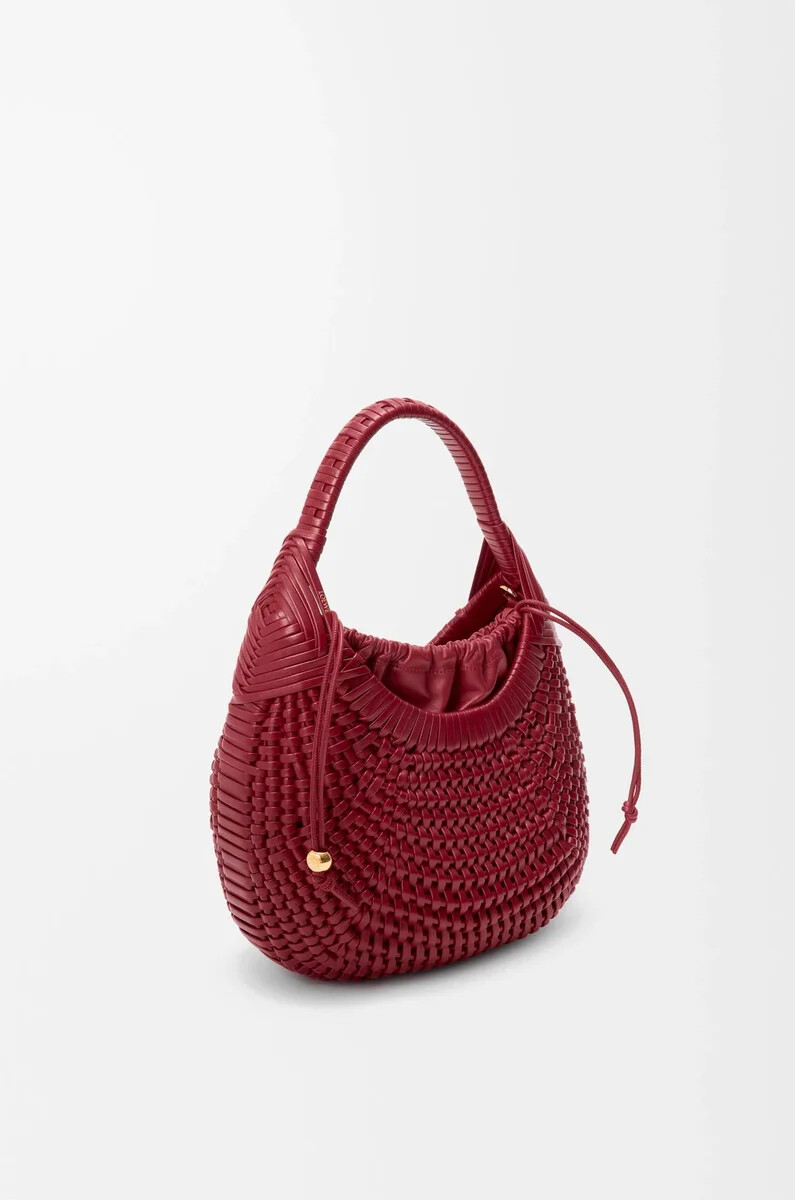 bolso hobo diamond en piel de becerro color cereza