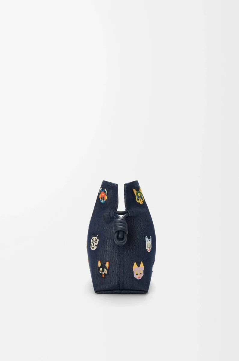 clutch mediano flamenco cats en denim bordado azul