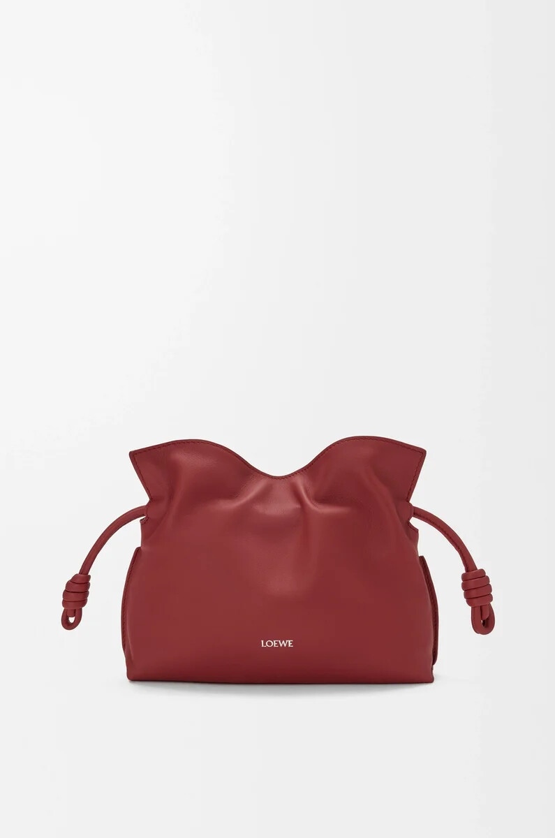 mini clutch flamenco en piel de becerro napa rojo quemado