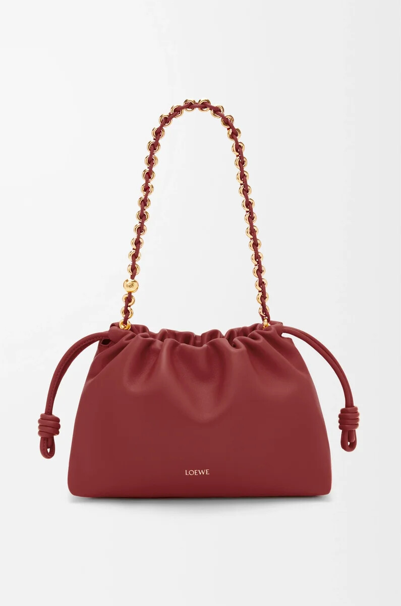 monedero mediano flamenco en suave piel de cordero napa color rojo quemado