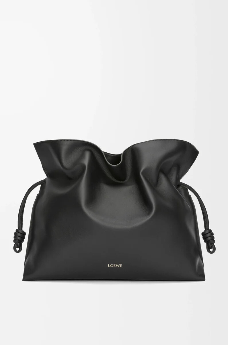 clutch flamenco xl en piel de becerro napa negro