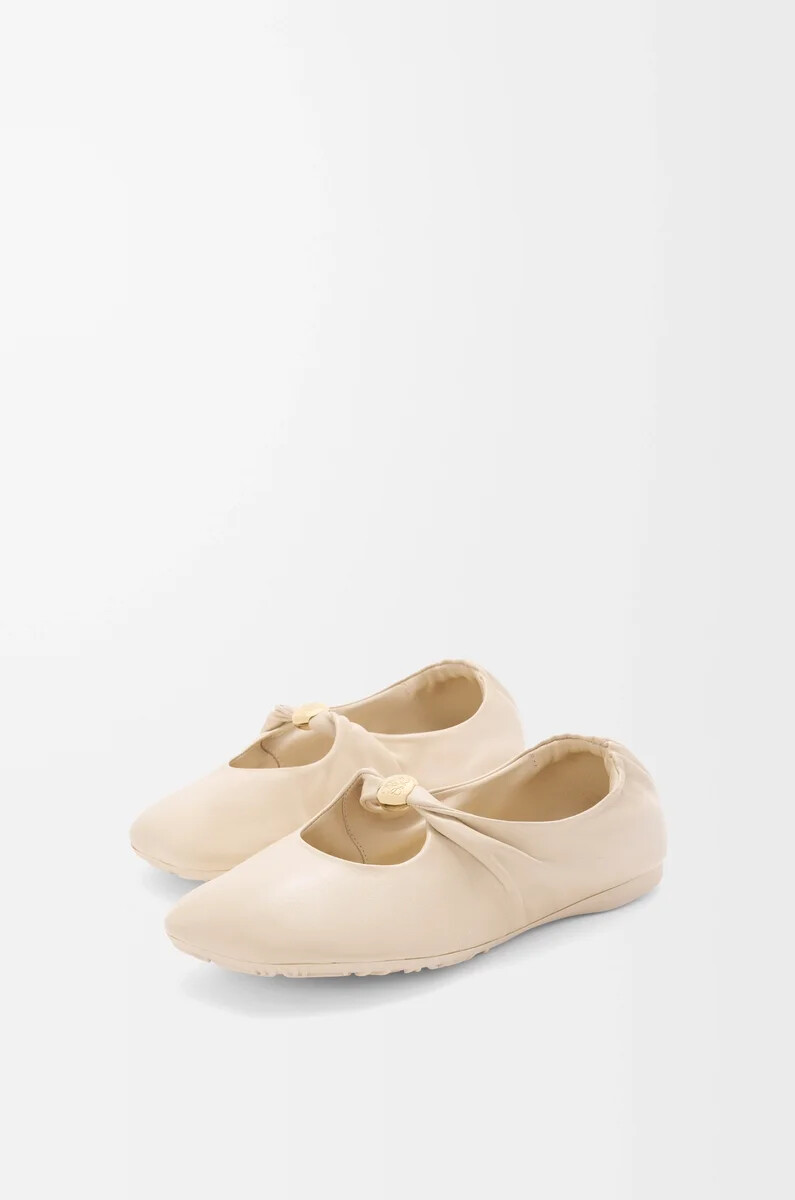 pebble soft bailarina en piel de cordero napa dough
