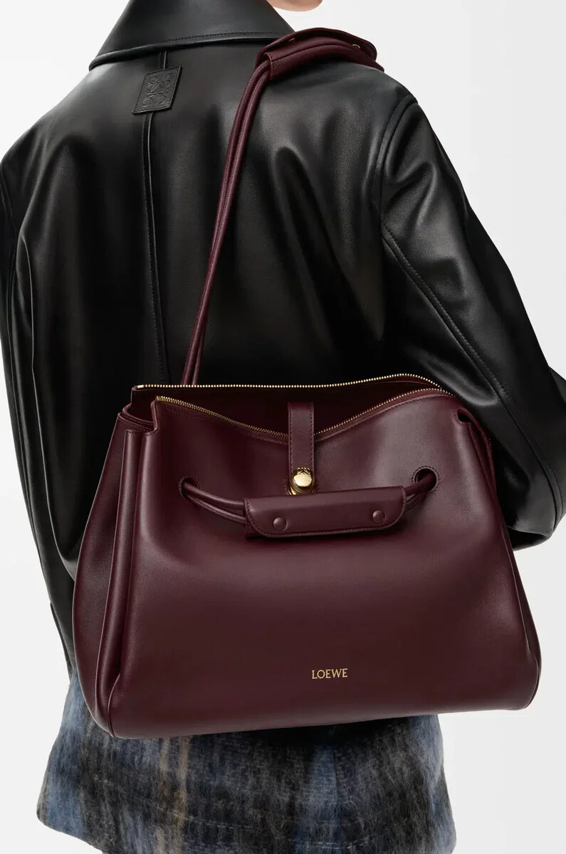 bolso grande madrid en piel de becerro flexible color burdeos oscuro