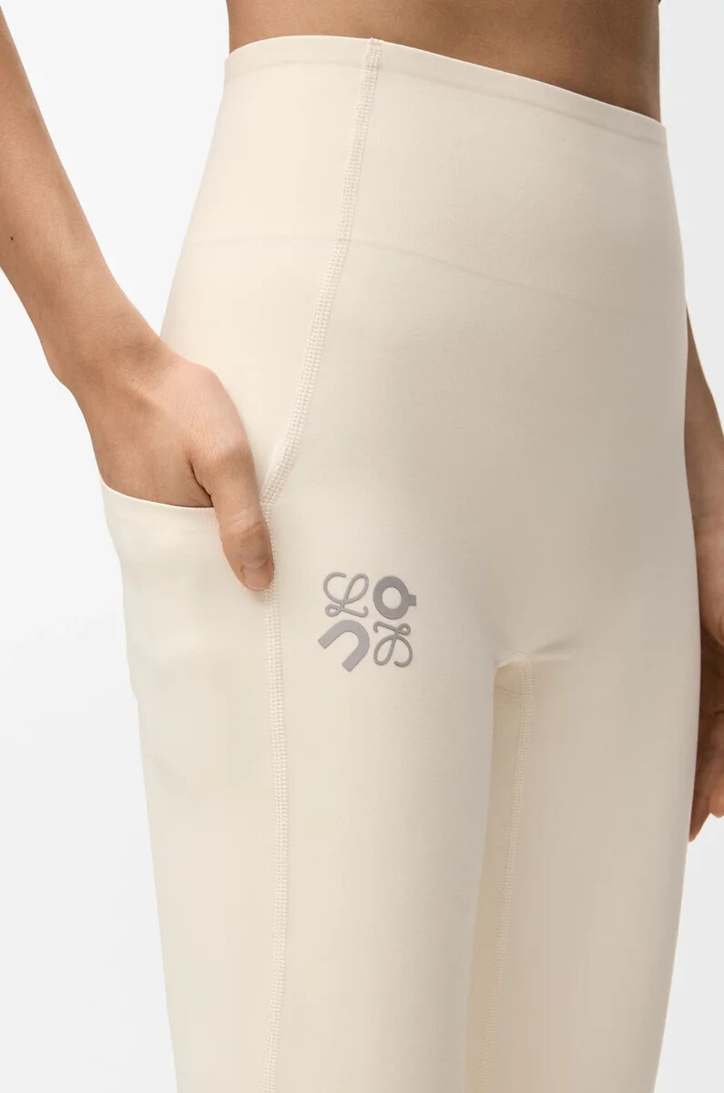 pantalones bootleg suaves en jersey técnico color marfil