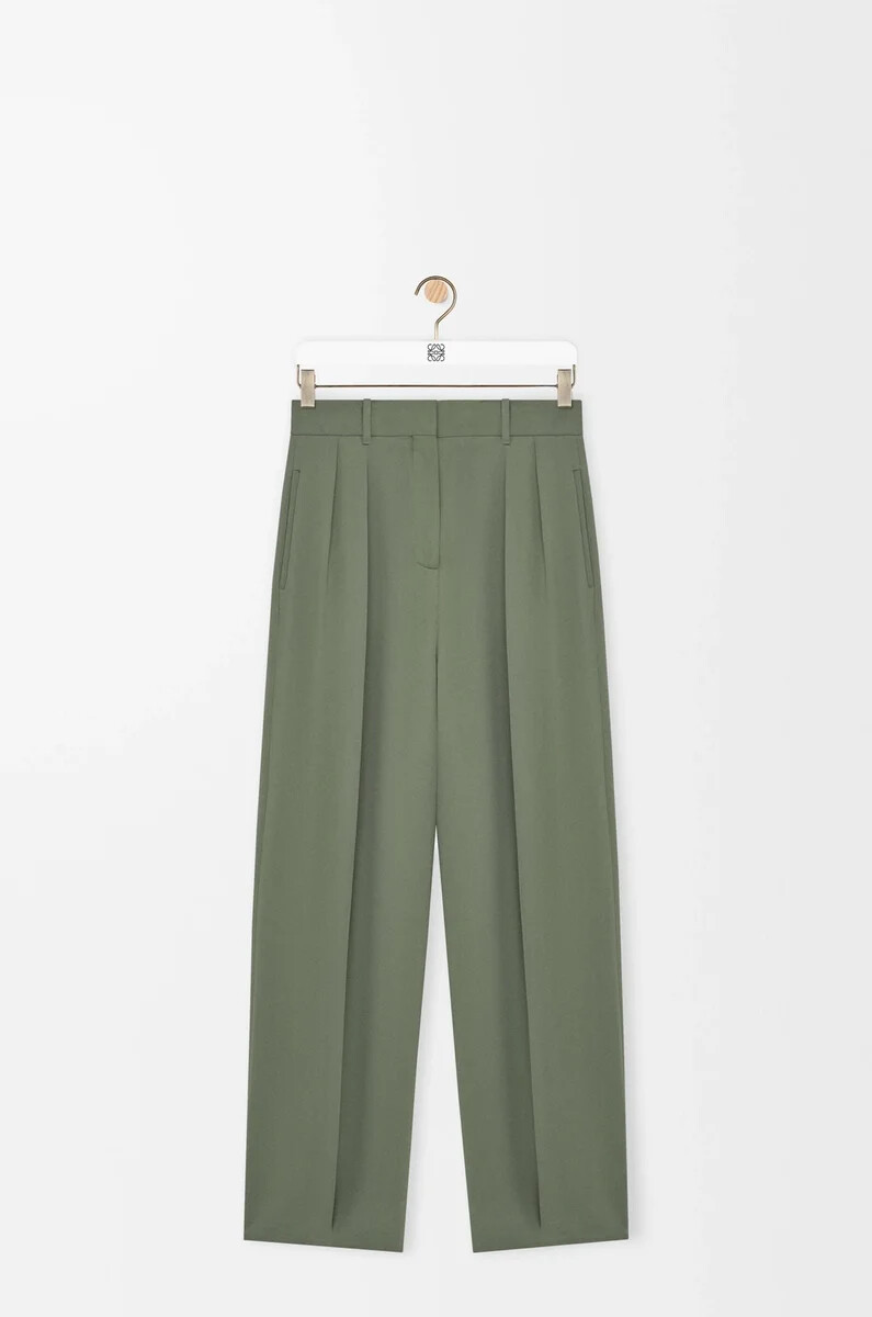pantalón en viscosa elástica verde caqui claro