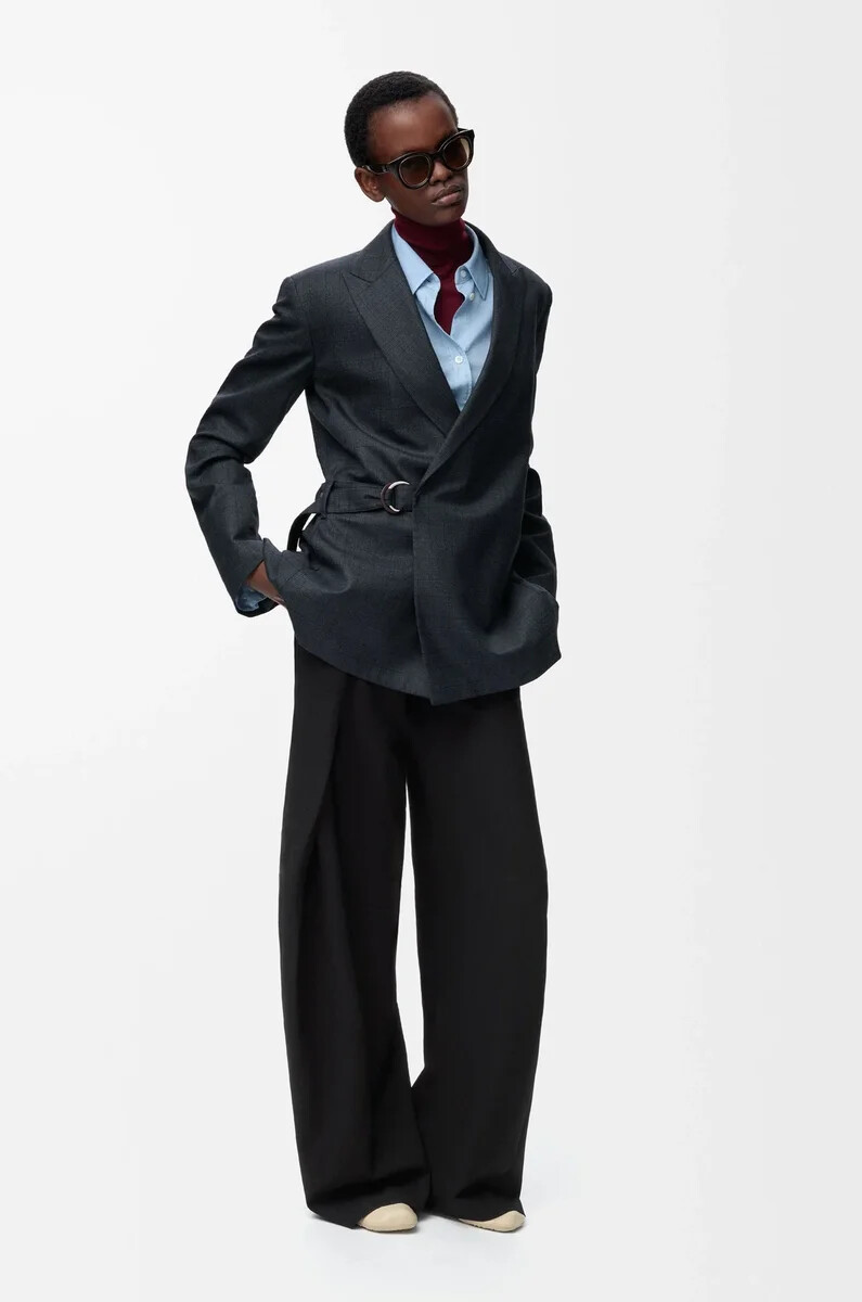 pantalón con cinturón de lana negro