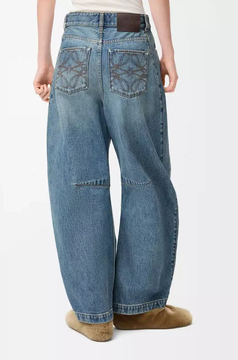 vaqueros barril en denim washed denim