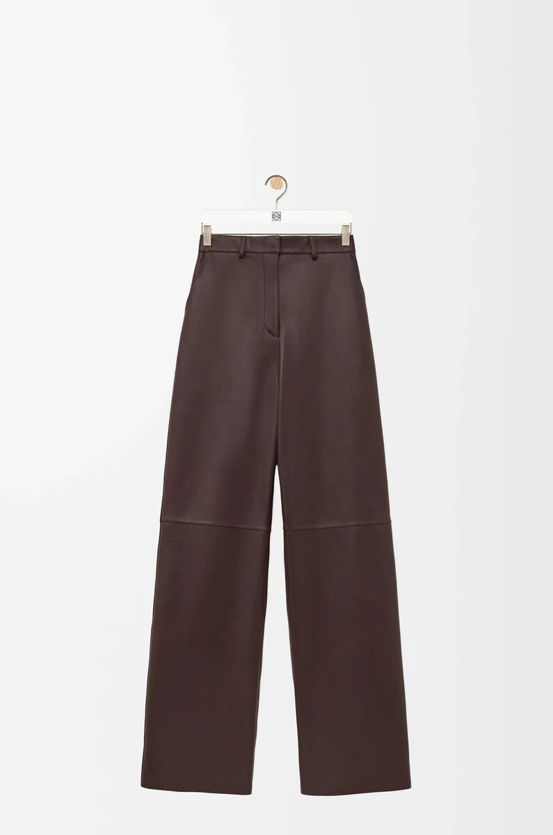 pantalones en napa de cordero color marrón chocolate