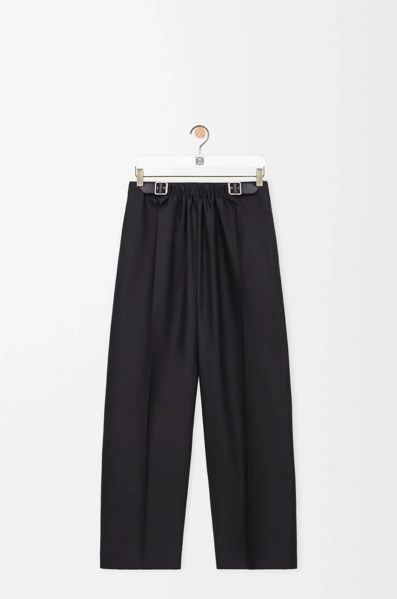 pantalón con cinturón en lana y seda negro