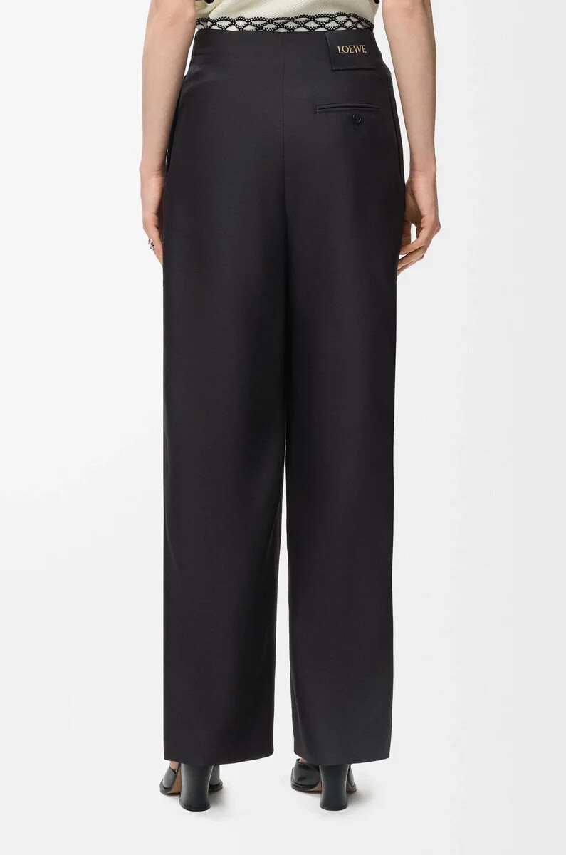 pantalón con cinturón en lana y seda negro