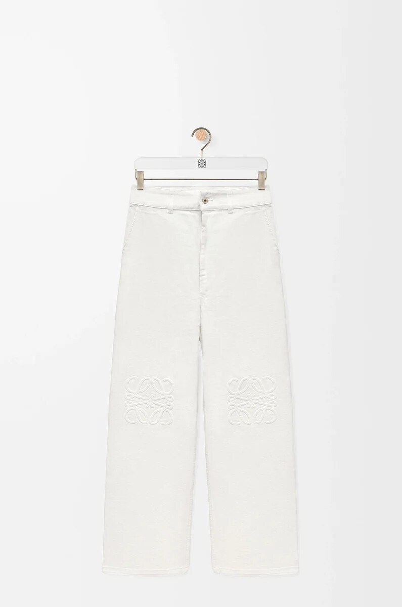 vaqueros holgados con anagrama en denim blanco