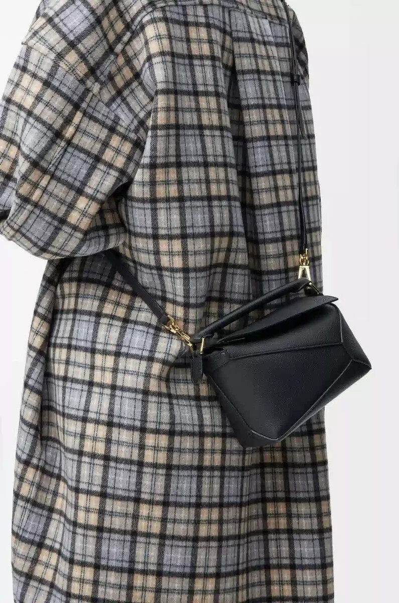 bolso mini puzzle edge en piel de becerro granulada suave negro