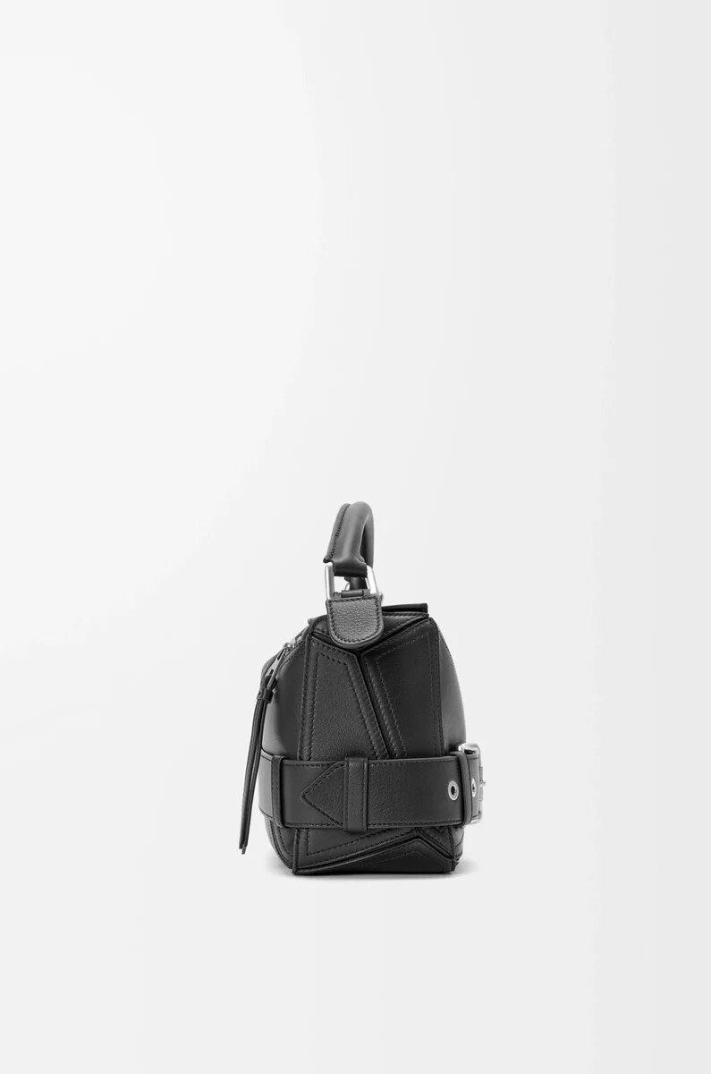 bolso biker puzzle pequeño en piel de becerro brillante negro