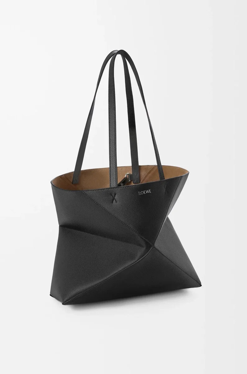 bolso tote mediano horizontal puzzle fold en piel de becerro granulada suave negro