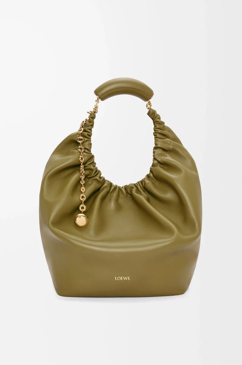 bolso mediano de piel de cordero napa suave color oliva