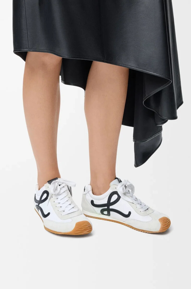 ballet runner 2.0 en nailon y piel de becerro blanconegro