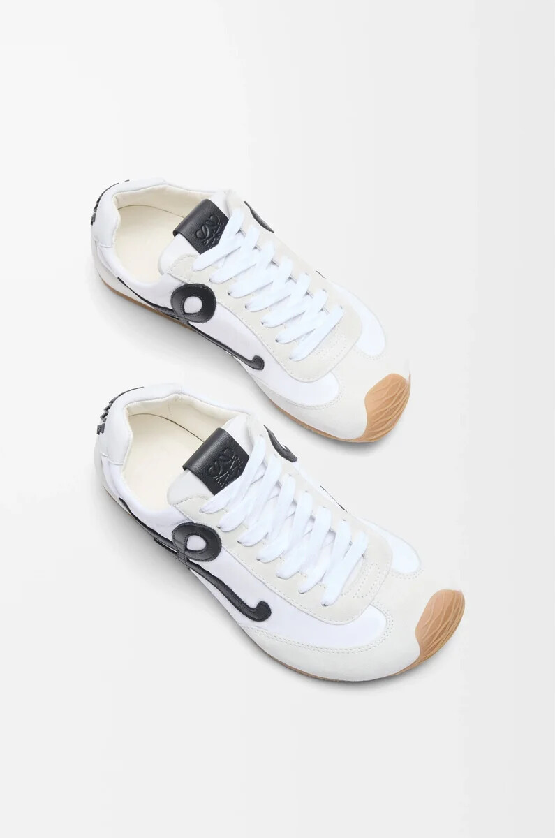 ballet runner 2.0 en nailon y piel de becerro blanconegro